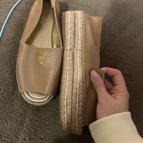 Prada peep toe espadrilles! - Picture 4 of 8